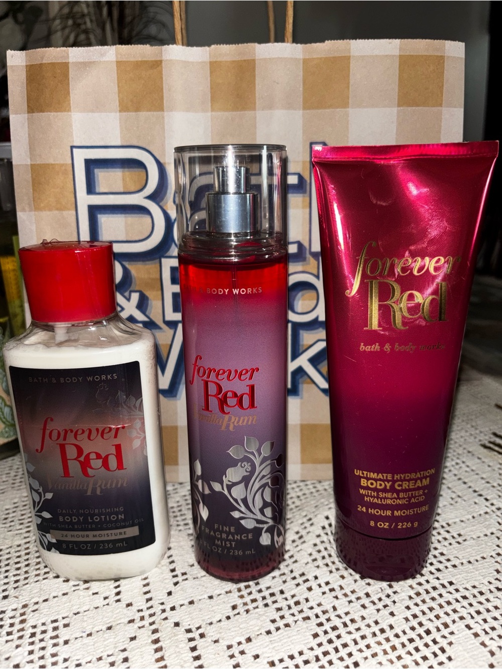 (2026)Bath & Body Works Forever Red Bath & Body Set - Red
